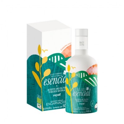 Botella de cristal de 500 ml de AOVE variedad Royal D.O. Sierra de Cazorla con estuche regalo